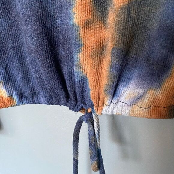 lSmoke & Mirrors Abstract Print Thermal Top Size Large - Picture 2 of 6